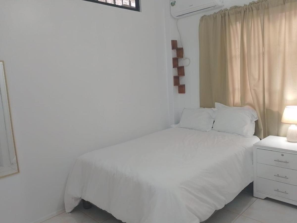 Comfortable 3-Bedroom Apartment, Close To The American Consulate Guayaquil Exterior photo