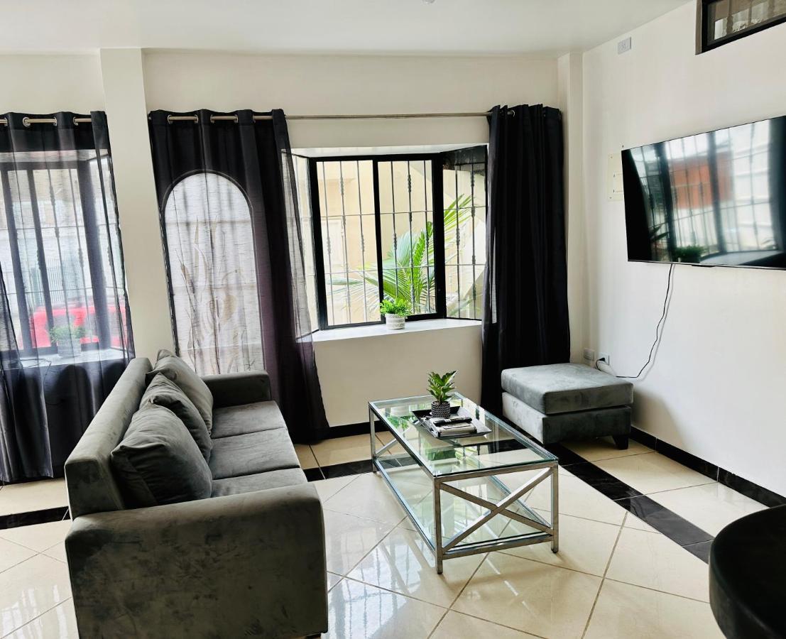 Comfortable 3-Bedroom Apartment, Close To The American Consulate Guayaquil Exterior photo